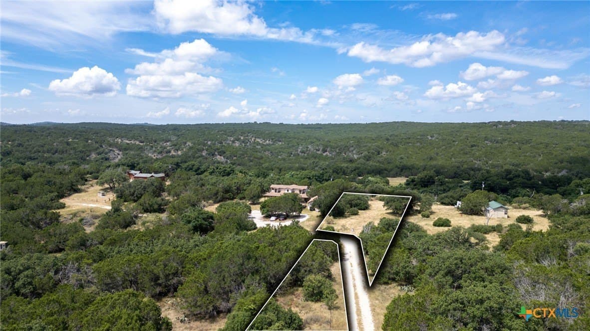 5.18 acres in Lampasas County