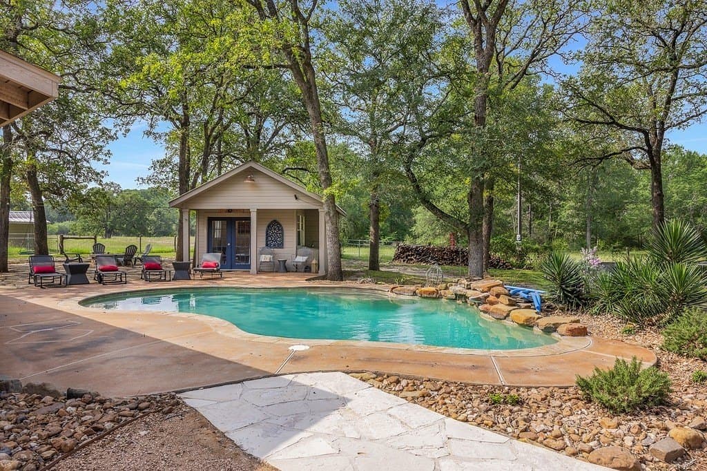 12.33 acres in Fayette County gallery image 4