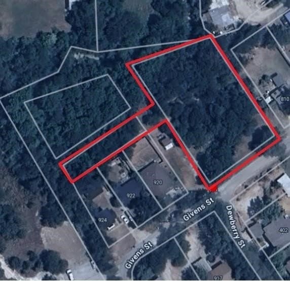 0.65 acres in Ellis County - photo 2
