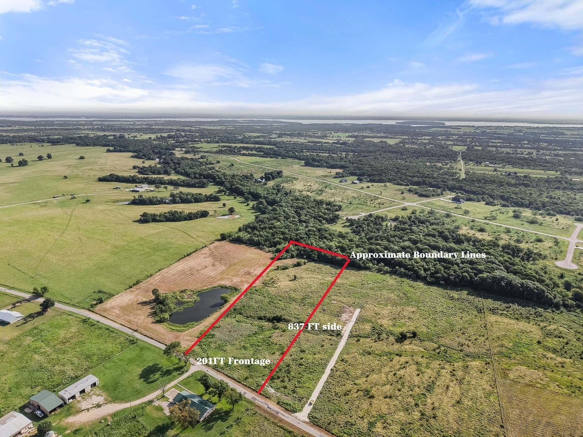 3.61 acres in Navarro County