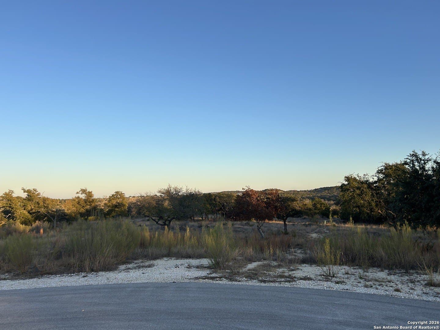 5.01 acres in Kerr County gallery image 3