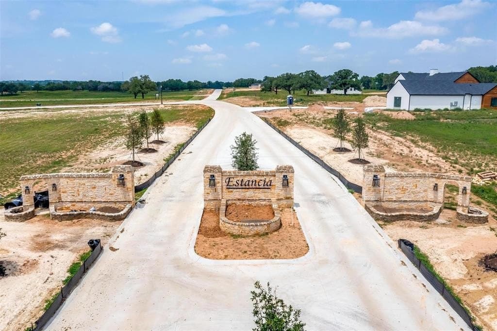 1.07 acres in Parker County gallery image 2