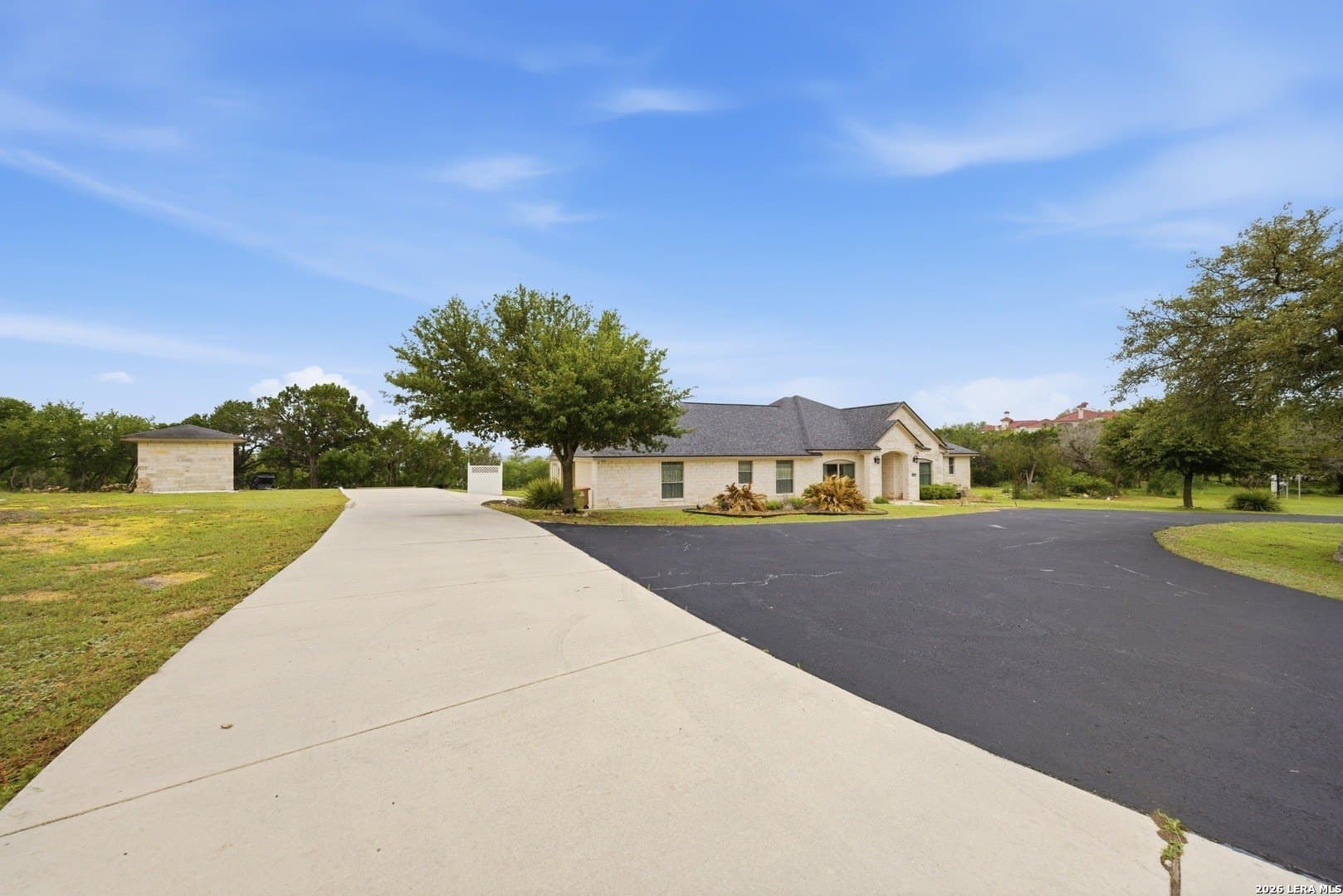 10.39 acres in Comal County gallery image 4