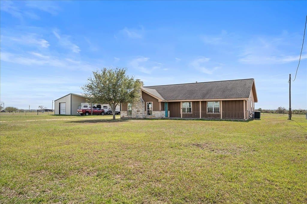 5 acres in Fayette County