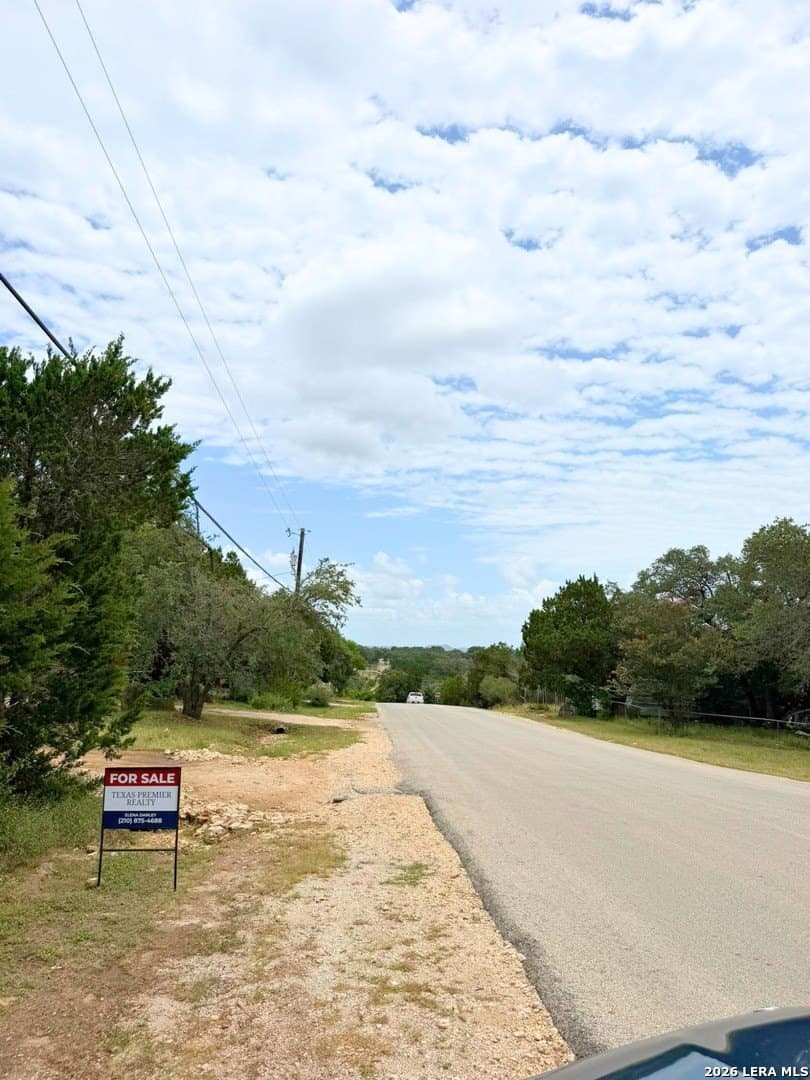 0.5 acres in Comal County gallery image 3