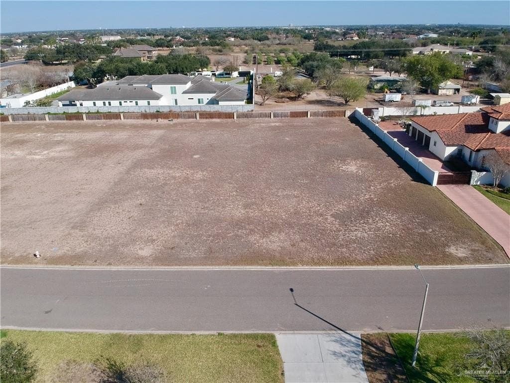 0.9 acres in Hidalgo County