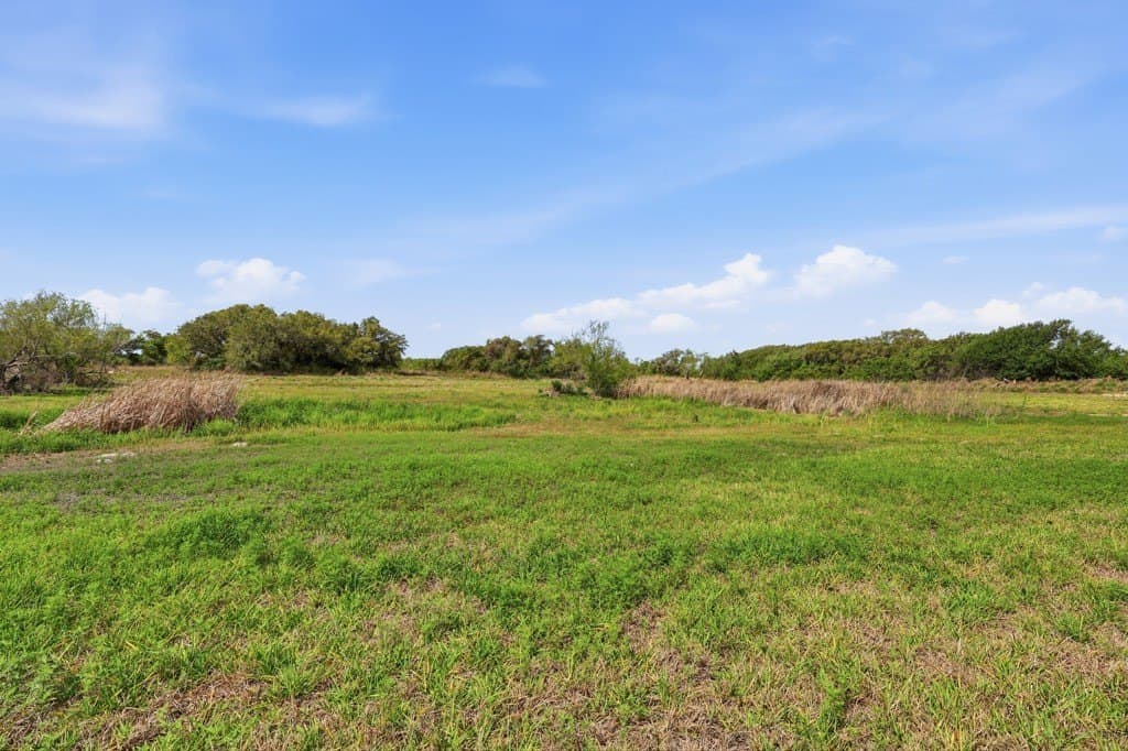 2.5 acres in Aransas County - photo 11