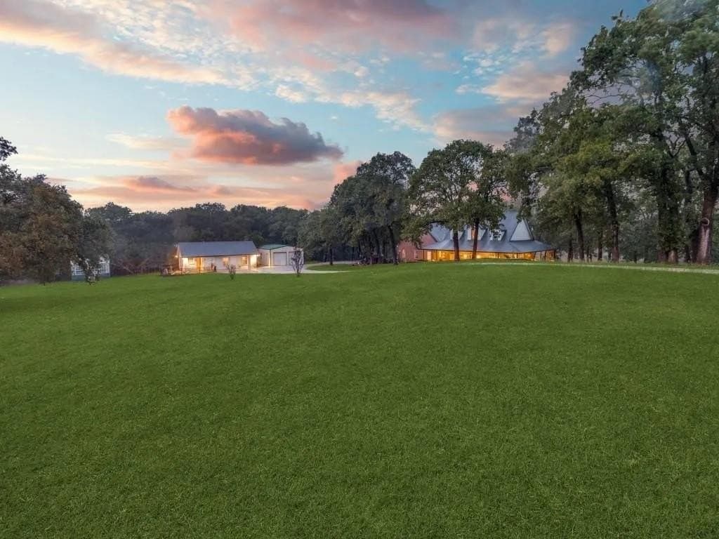 21.88 acres in Grayson County