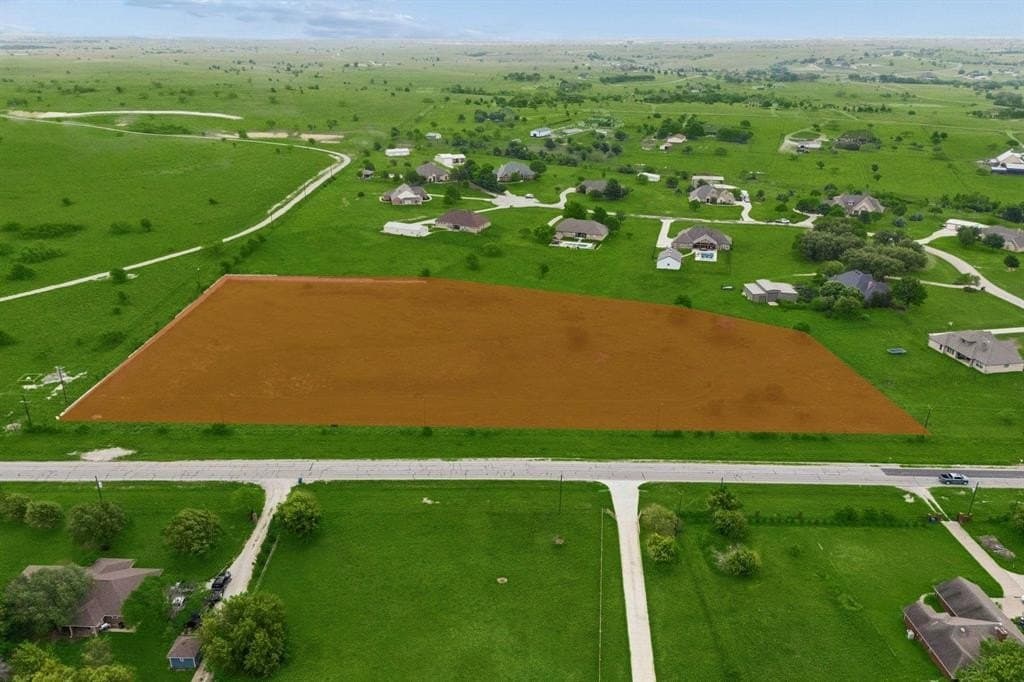 5.74 acres in Parker County