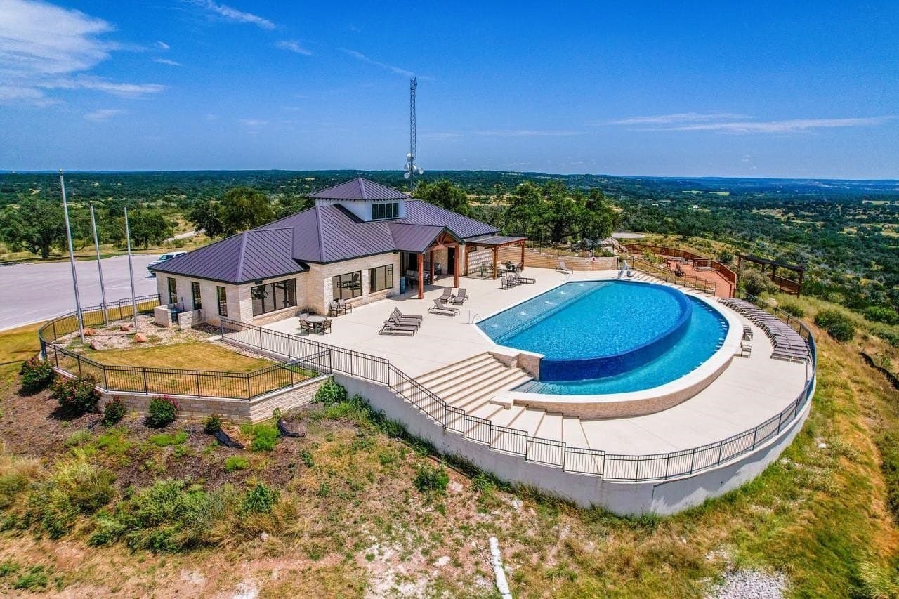 4 acres in Burnet County gallery image 2