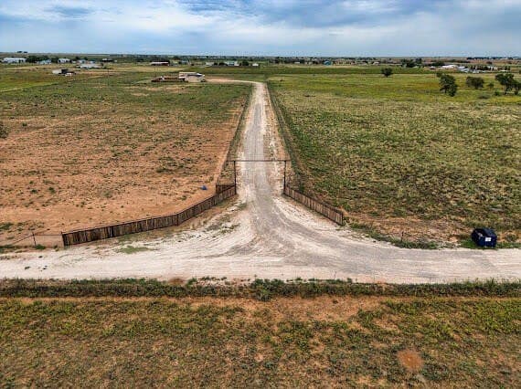 11 acres in Hockley County gallery image 3
