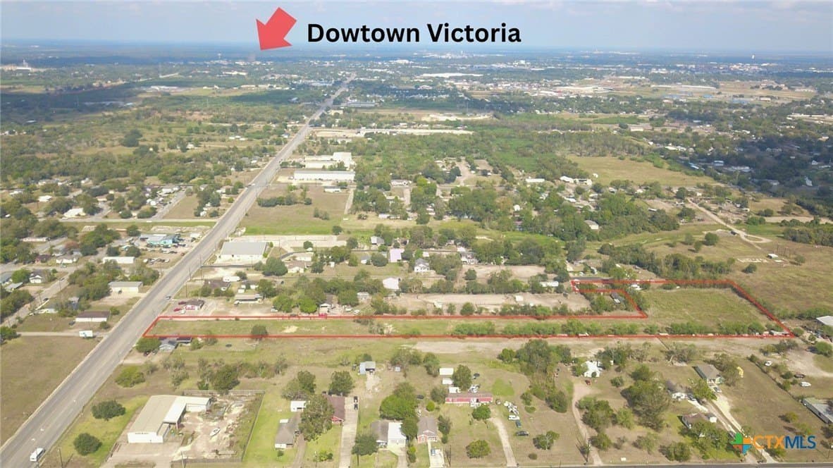 3.92 acres in Victoria County gallery image 4