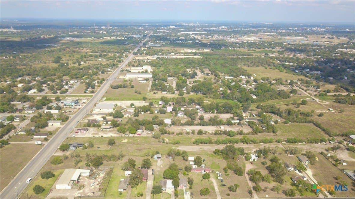 3.92 acres in Victoria County - photo 12