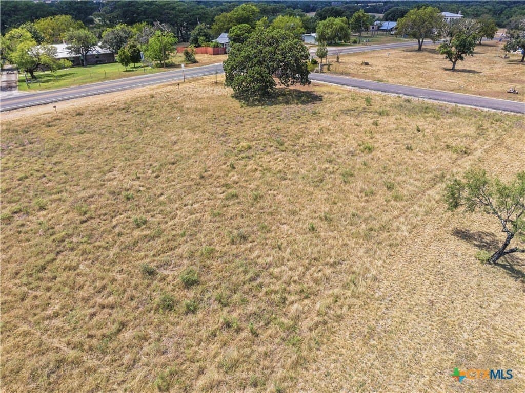 2.07 acres in Bandera County - photo 10