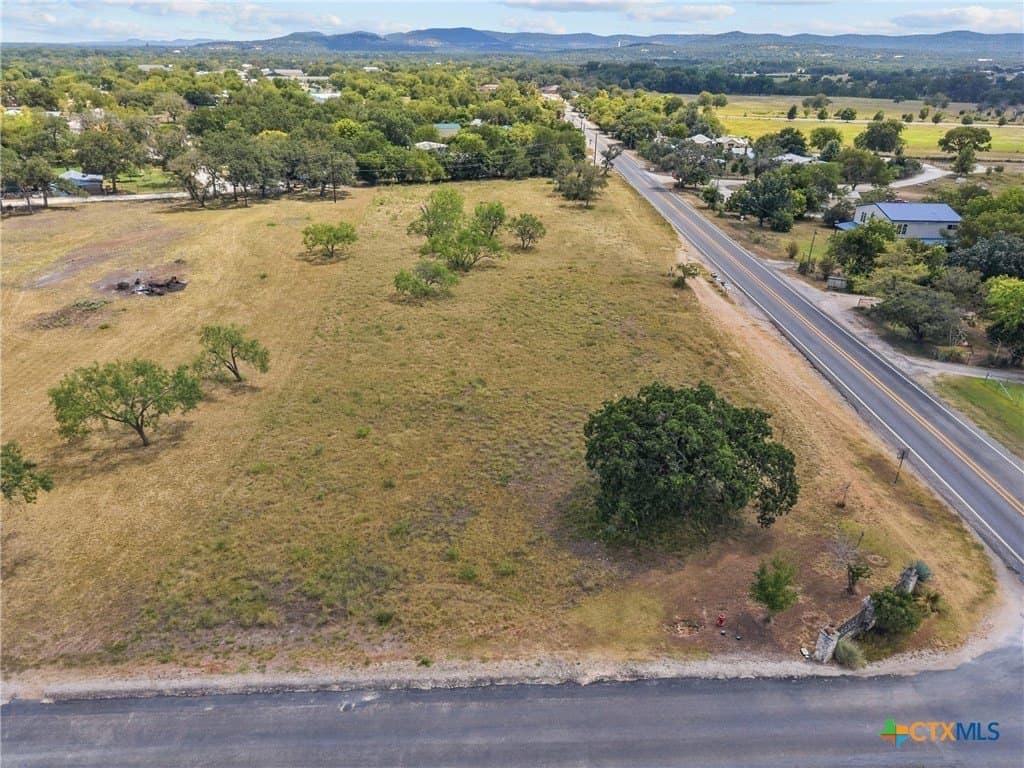 2.07 acres in Bandera County - photo 6