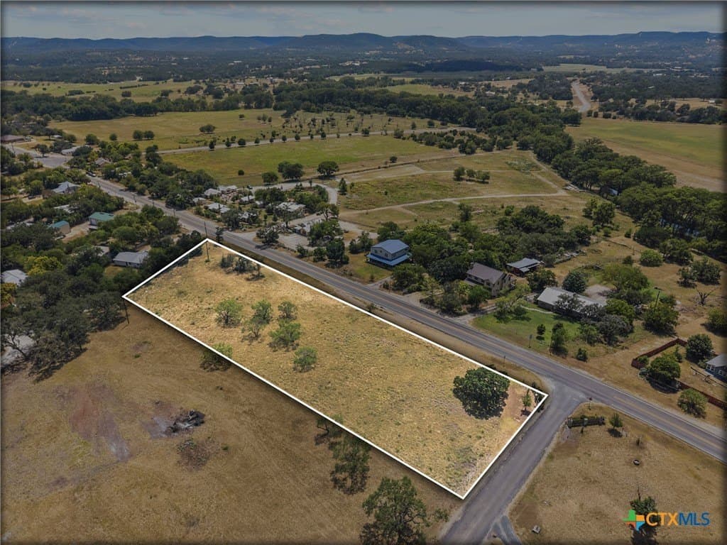 2.07 acres in Bandera County - photo 15