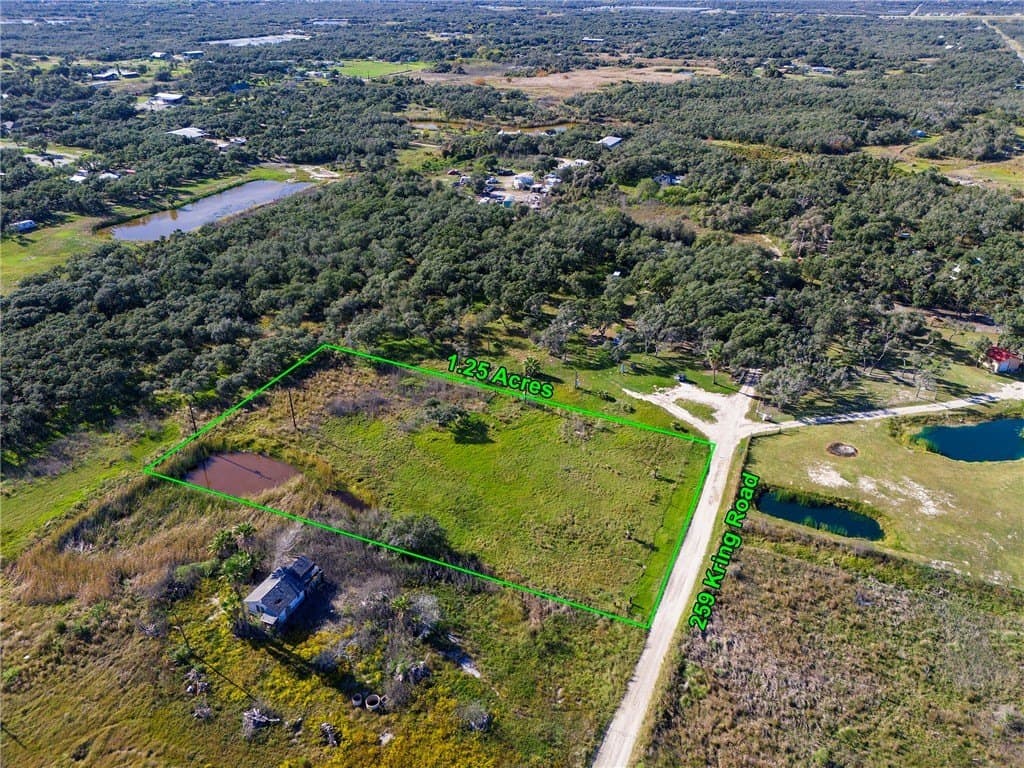 1.25 acres in Aransas County