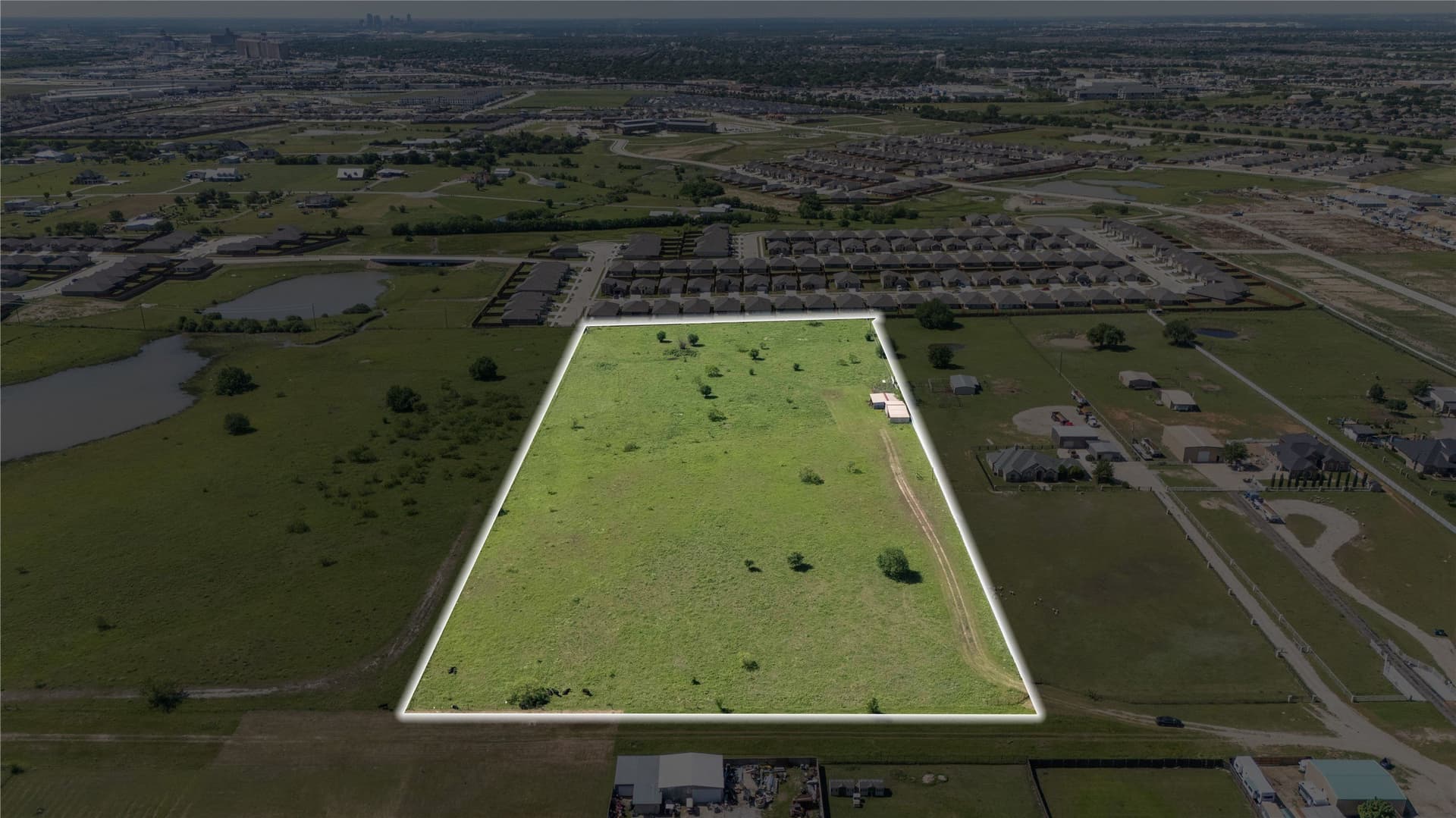 10 acres in Tarrant County gallery image 2