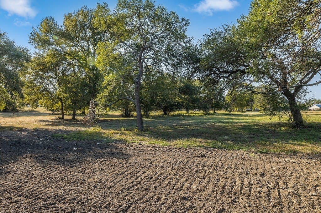 2.7 acres in Fayette County - photo 4