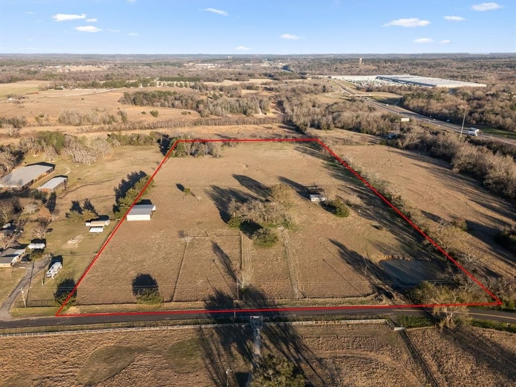 19.99 acres in Smith County