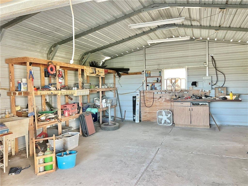 20.02 acres in Refugio County - photo 27