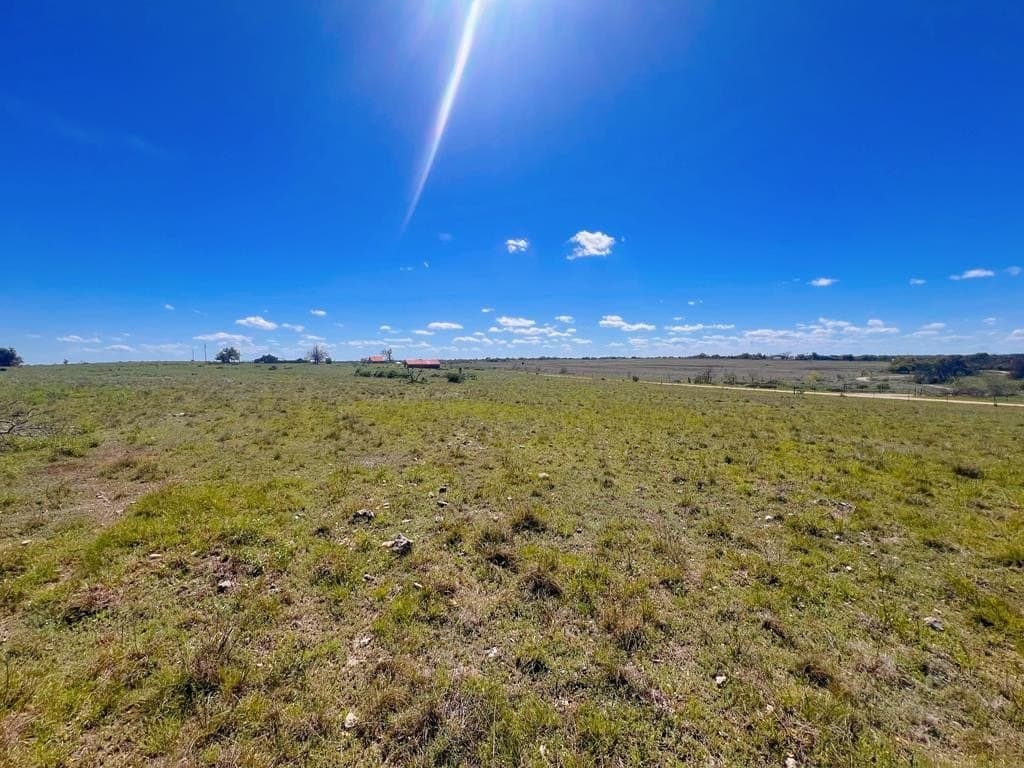 14.35 acres in Gillespie County - photo 2