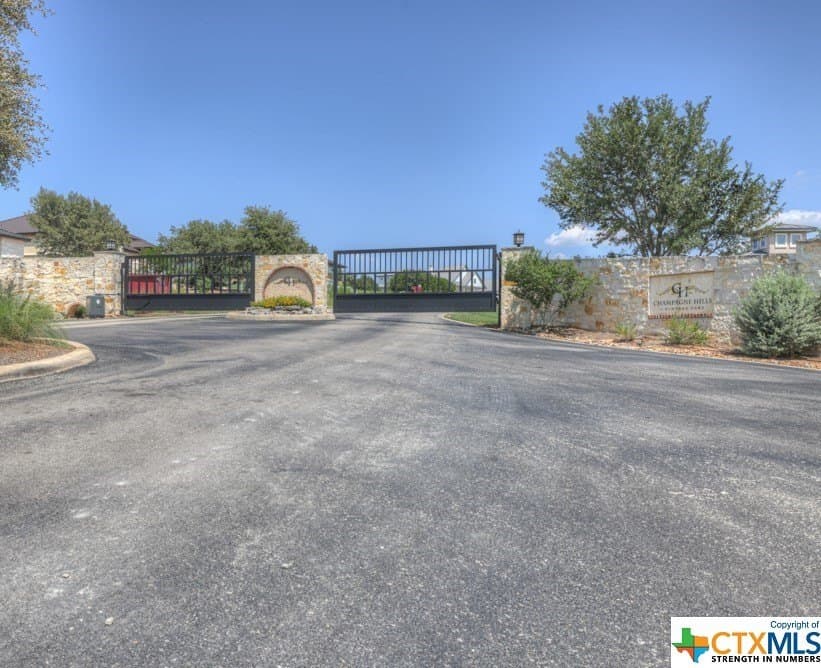 1.15 acres in Comal County - photo 7