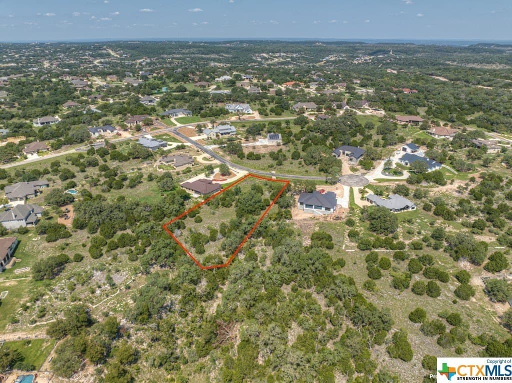 1.15 acres in Comal County gallery image 4