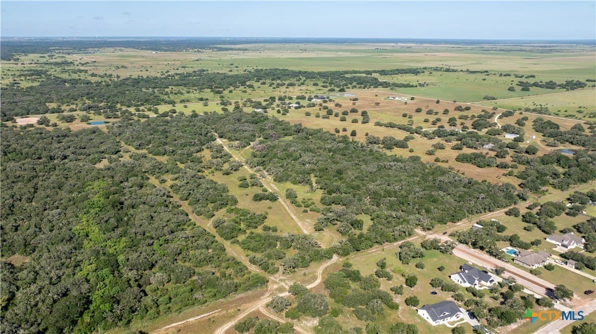 50 acres in Victoria County gallery image 3