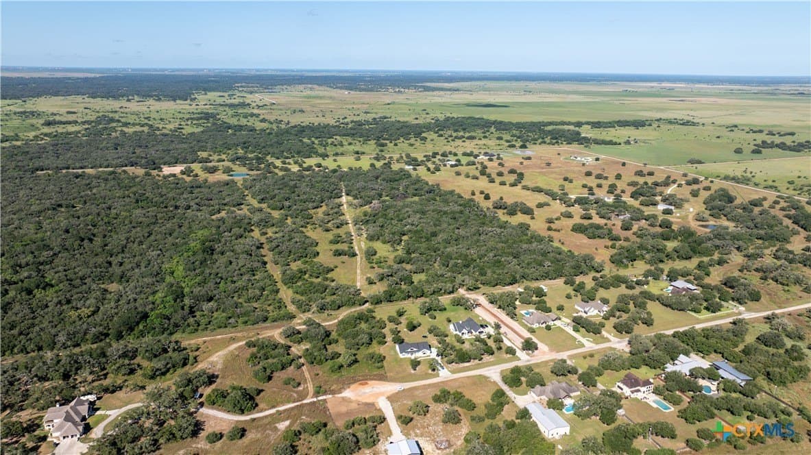 50 acres in Victoria County - photo 14