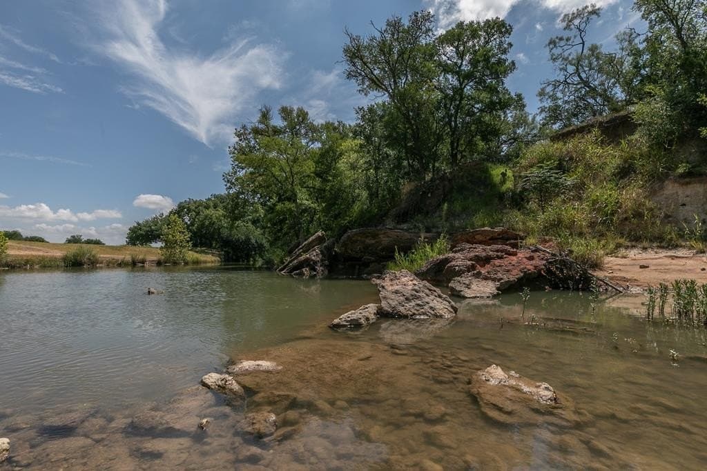 6.6 acres in Gillespie County