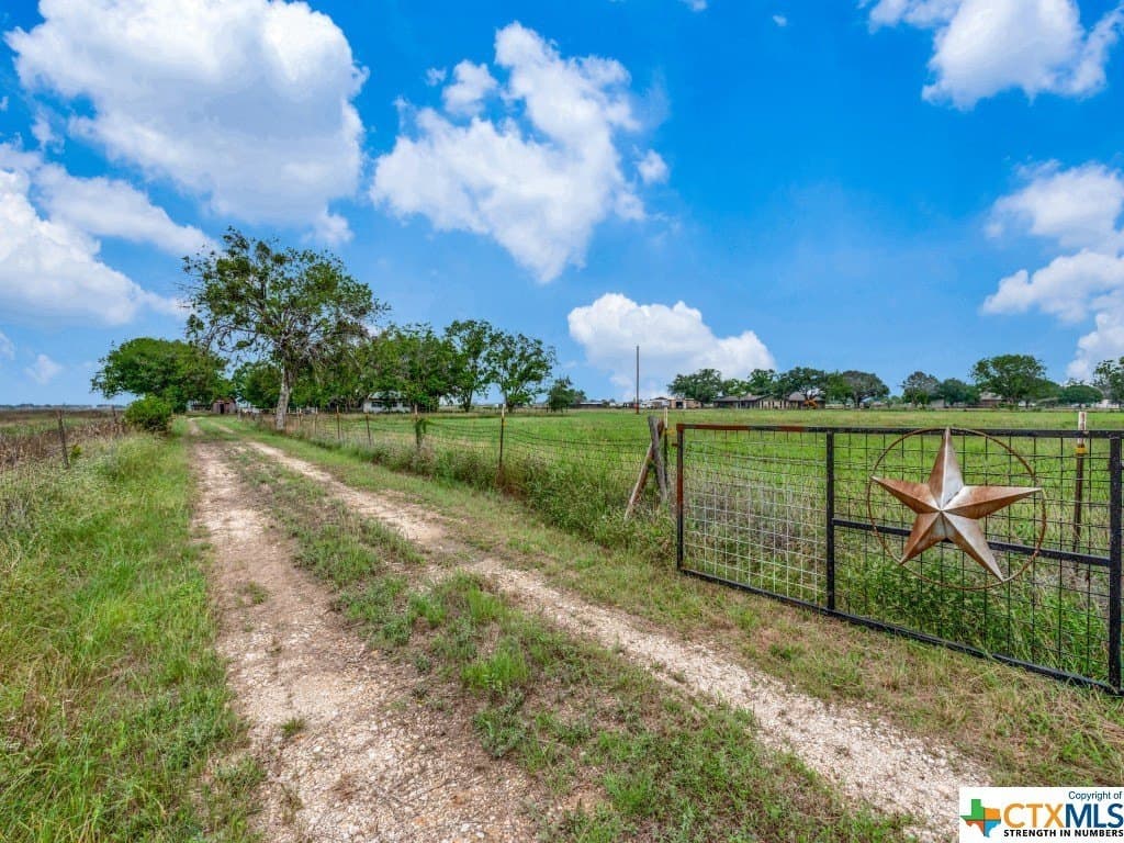 12.5 acres in Guadalupe County