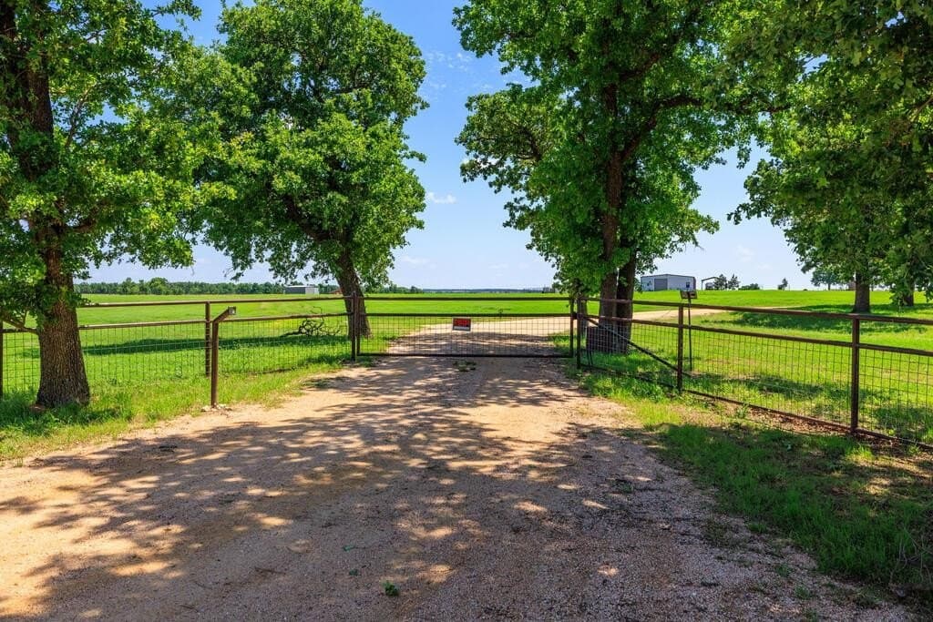 48.09 acres in Gillespie County