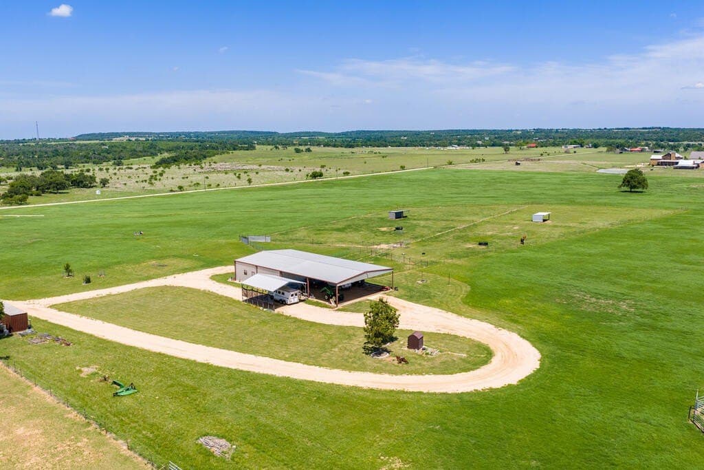 48.09 acres in Gillespie County - photo 8