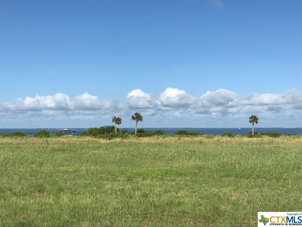 0.39 acres in Calhoun County