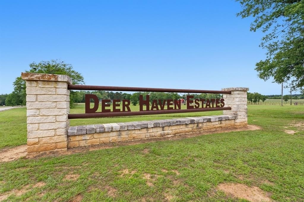 1.45 acres in Smith County