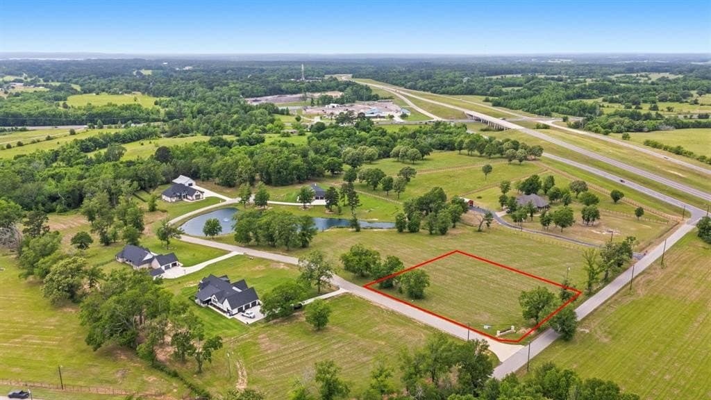 1.45 acres in Smith County gallery image 2