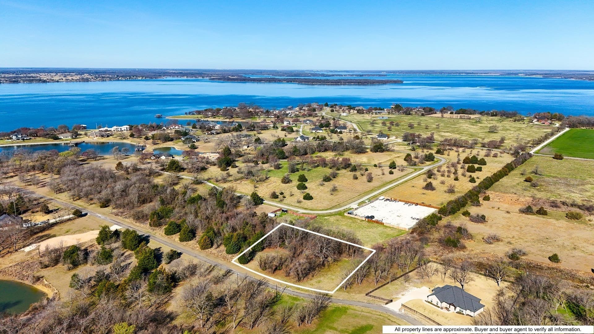 0.8 acres in Navarro County - photo 2