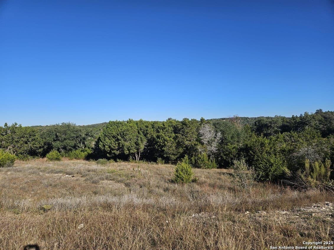 1.05 acres in Comal County