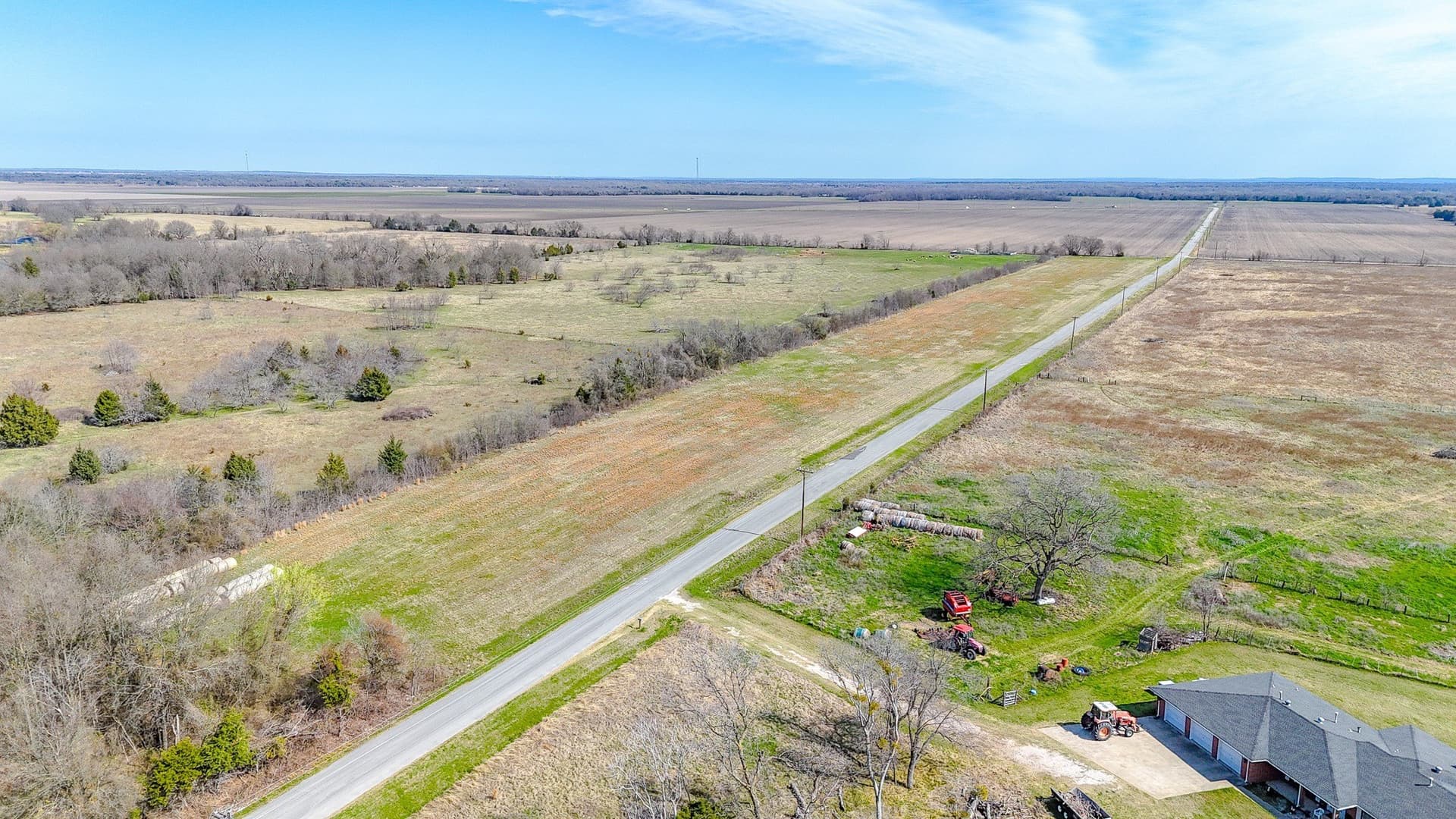 1 acres in Navarro County gallery image 3