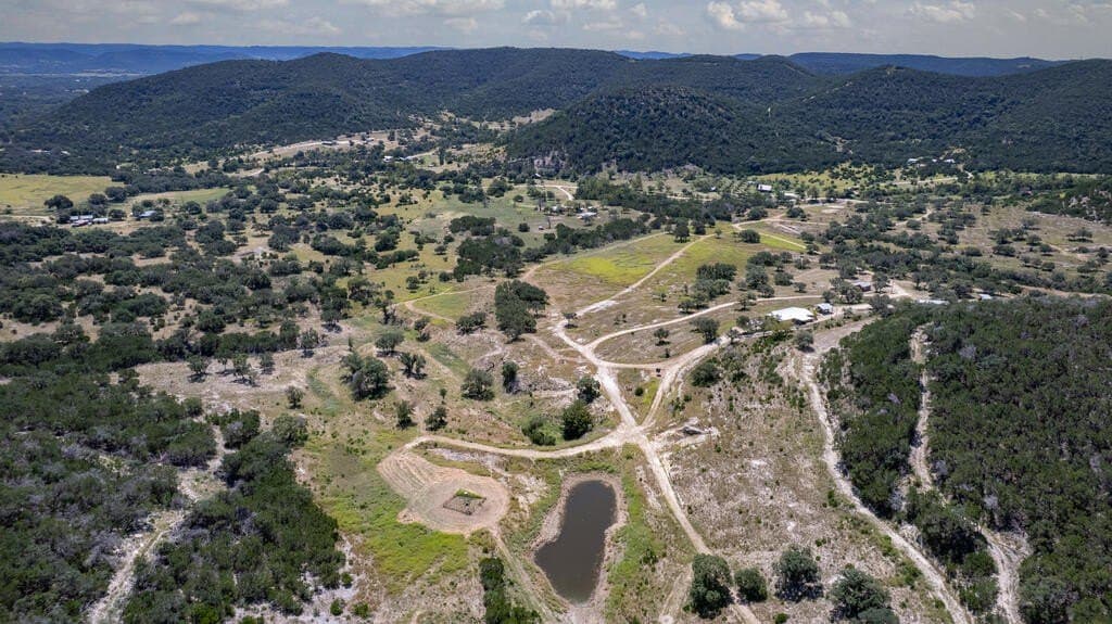 225.7 acres in Real County - photo 6