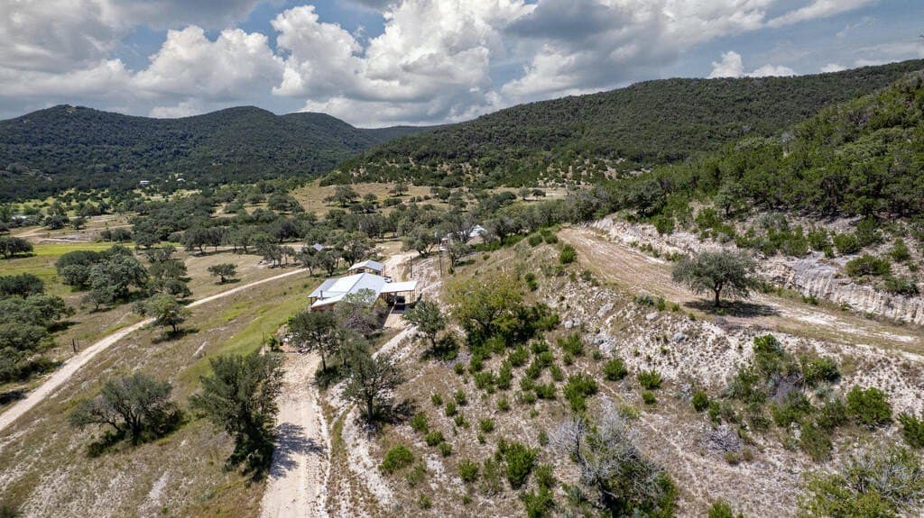 225.7 acres in Real County - photo 15