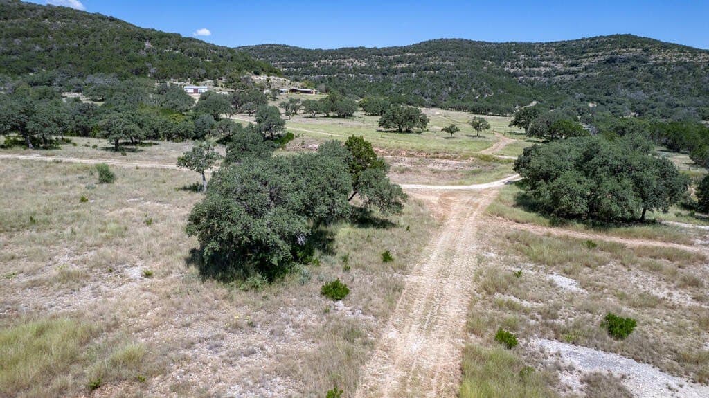 225.7 acres in Real County - photo 5