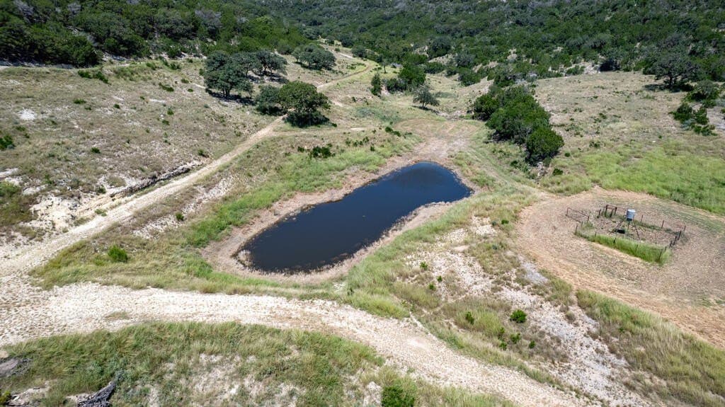 225.7 acres in Real County - photo 9