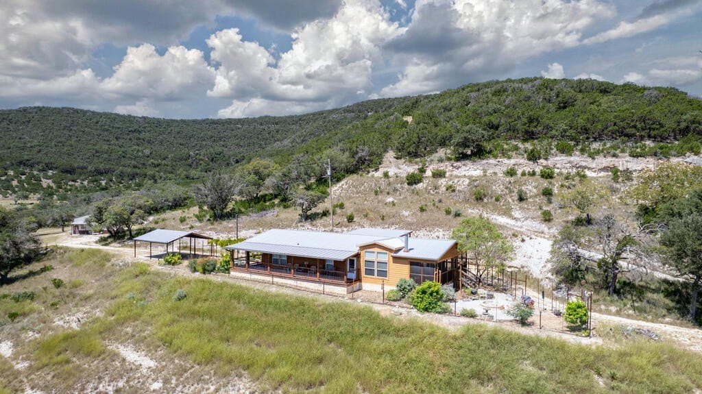 225.7 acres in Real County - photo 38