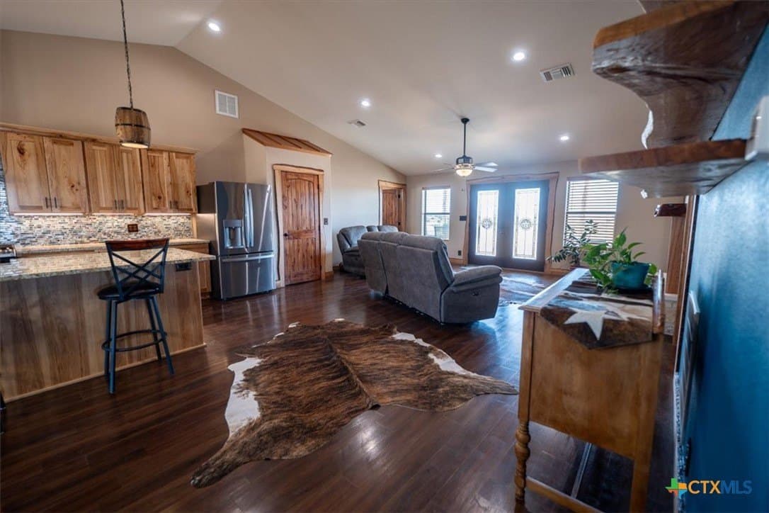 20.02 acres in Lampasas County gallery image 4