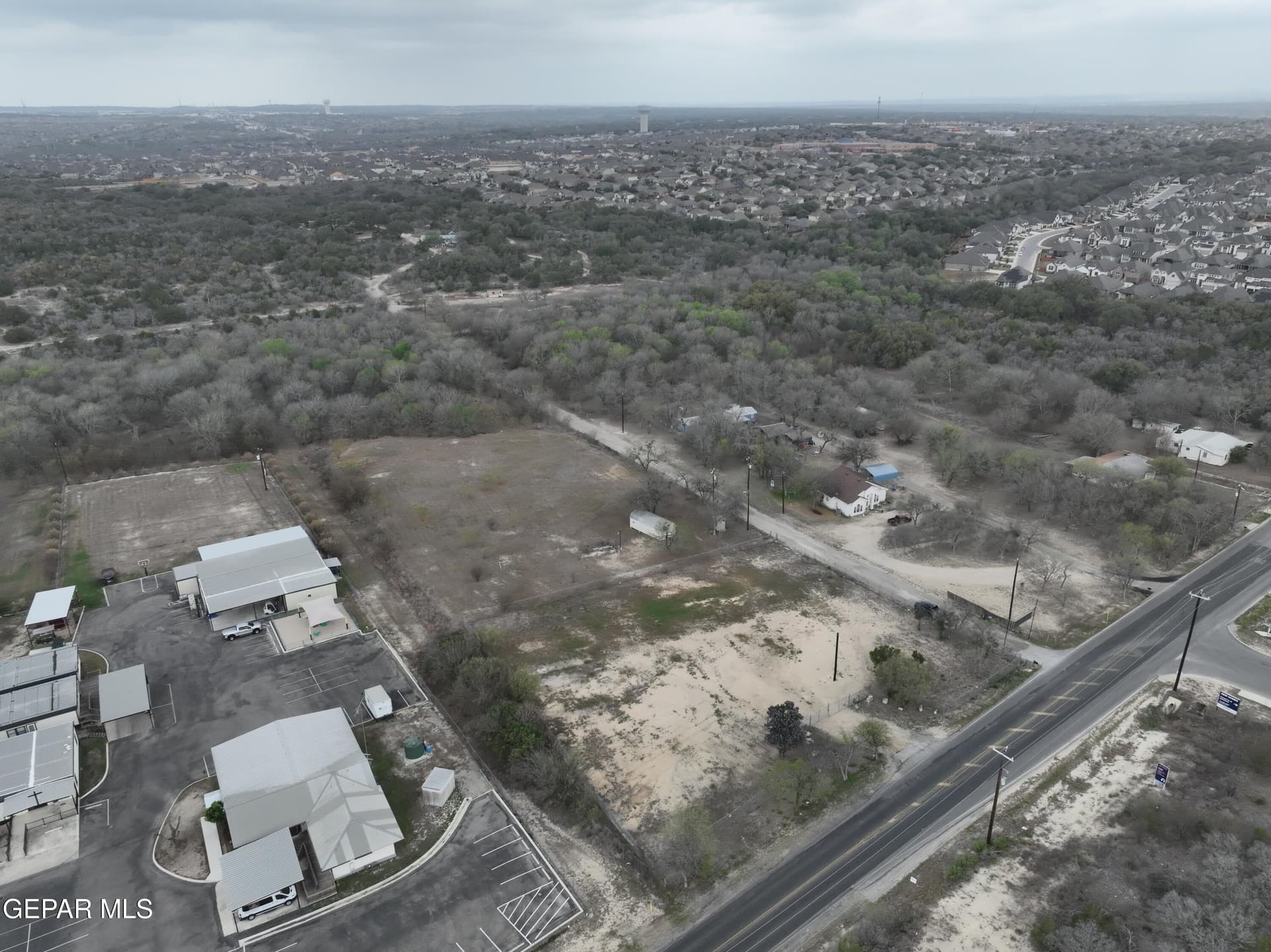 6 acres in Unincorporated County gallery image 3