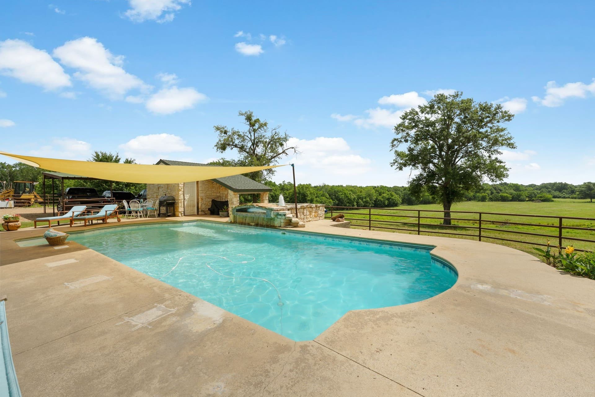34.05 acres in Henderson County - photo 4