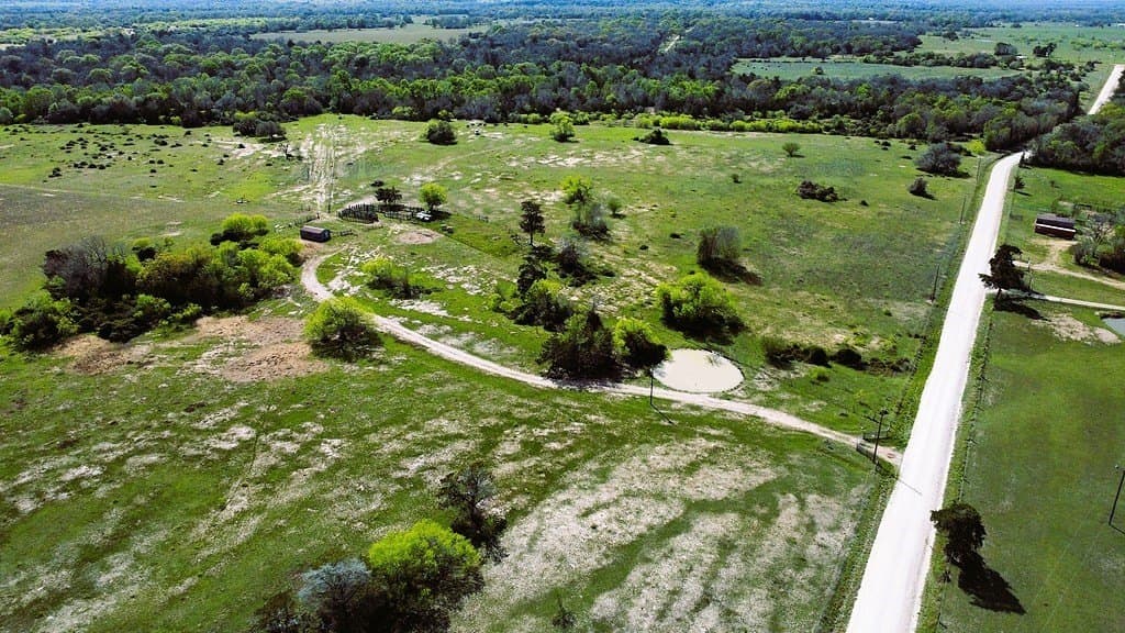 203 acres in Lavaca County