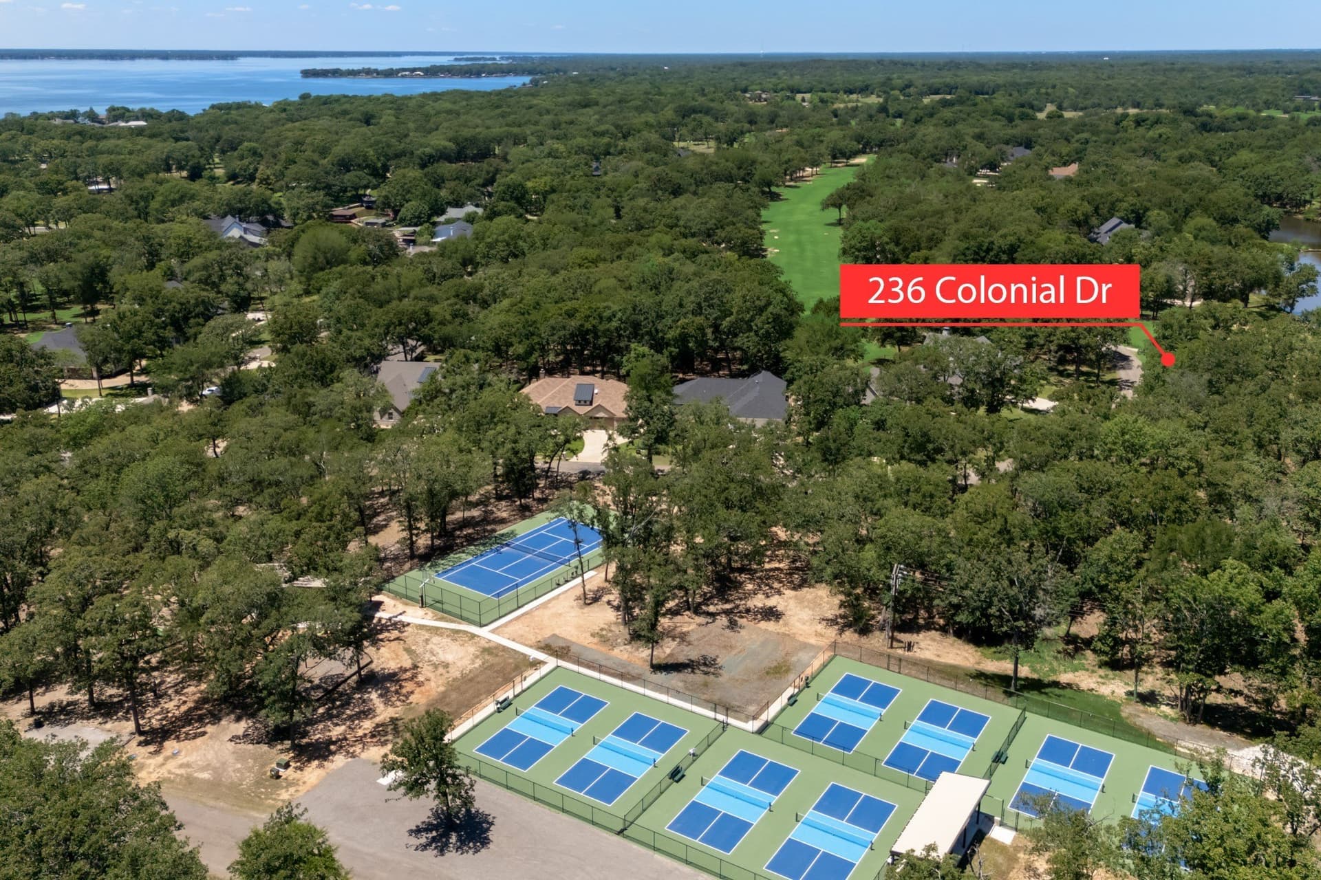 0.39 acres in Henderson County - photo 4